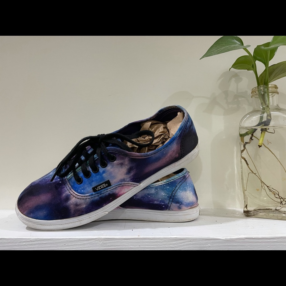 Galaxy Vans